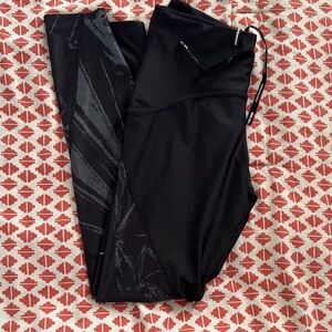 Nike Black Leggings with Subtle Pattern